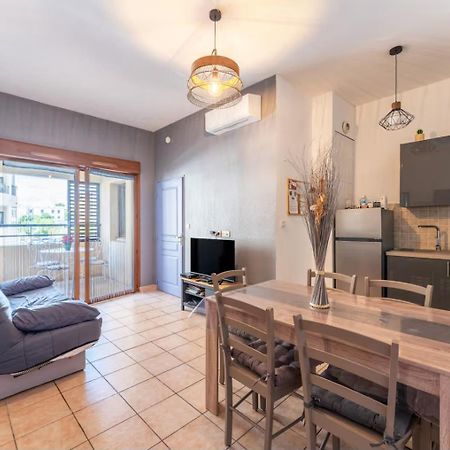 Appartement 3 Min A Pied Du Centre D'Uzes Parking Piscine Exterior foto