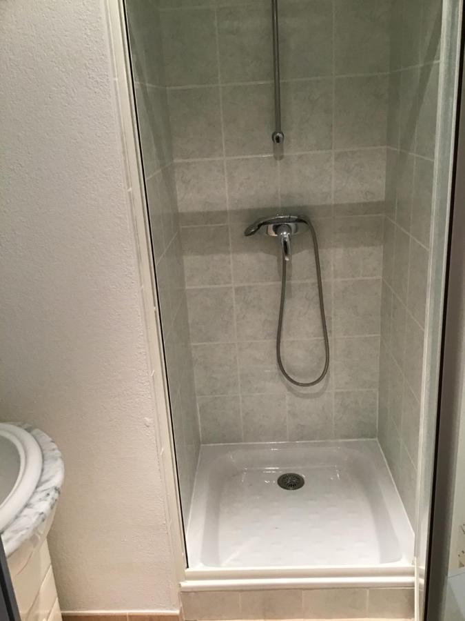 Appartement 3 Min A Pied Du Centre D'Uzes Parking Piscine Exterior foto